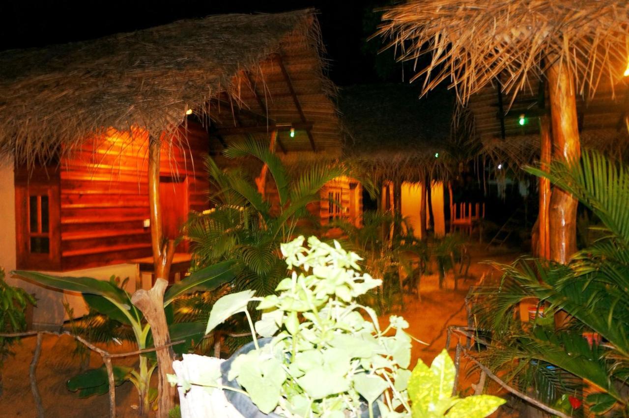 Garden Cottage Arugambay Arugam Bay Exteriör bild
